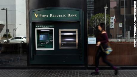 JPMorgan Chase to buy most First Republic assets after bank fails