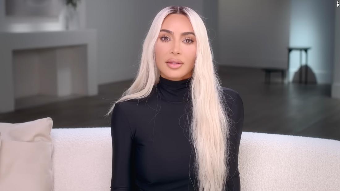 Kim Kardashian Kanye West vitájával foglalkozik a The Kardashians 3. évadának érzelmes előzetesében