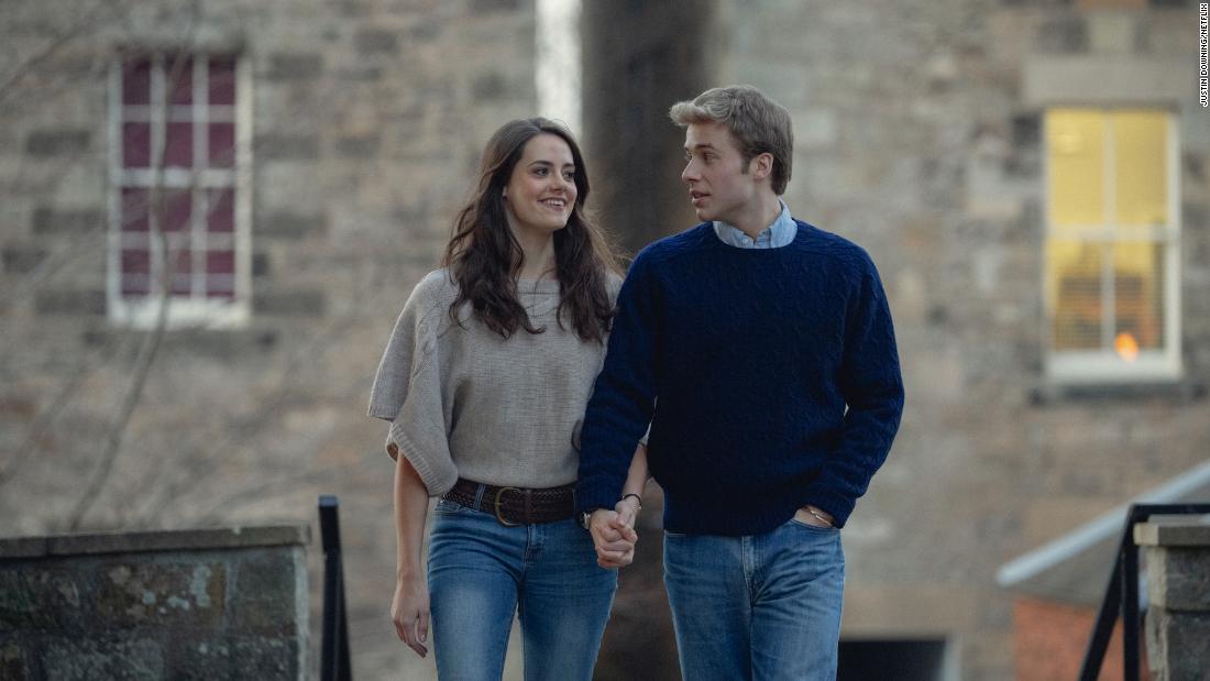 NextImg:'The Crown' fans get first glimpse of William and Kate from Season 6
