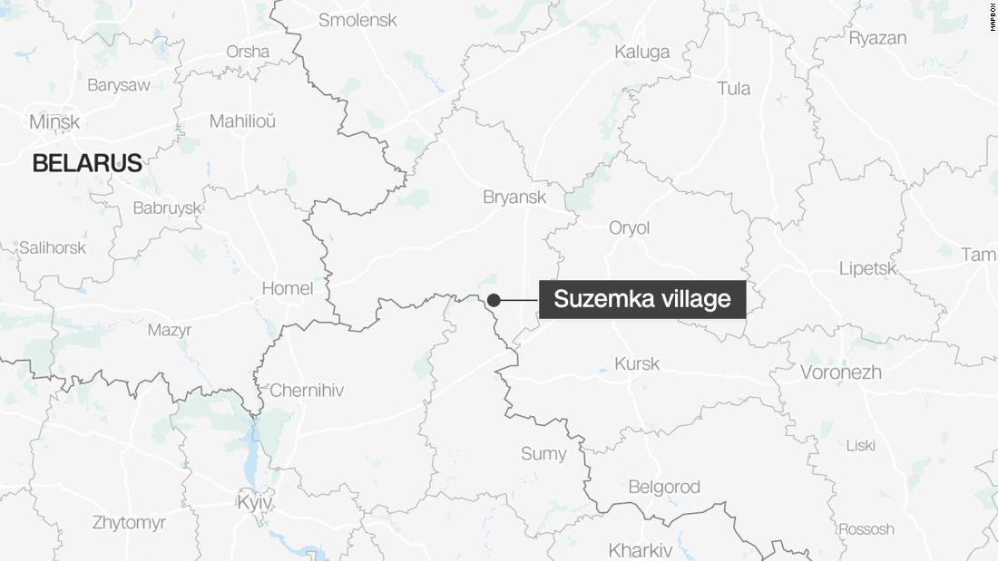 地元のウクライナの爆撃の後、ロシアの村で2人が死亡したと地元知事は言う