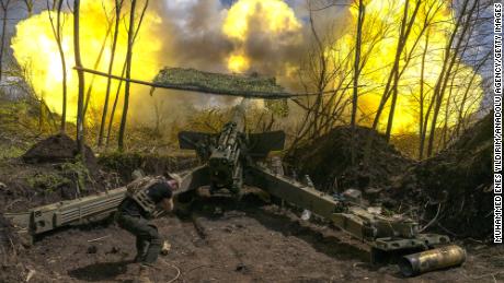 Ukrainian soldiers fire artillery on the Donetsk front line on April 24, 2023.