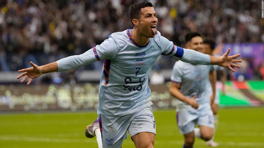Cristiano Ronaldo: Gwiazda piłki nożnej zajmuje pierwsze miejsce na liście najlepiej opłacanych sportowców magazynu Forbes w 2023 roku