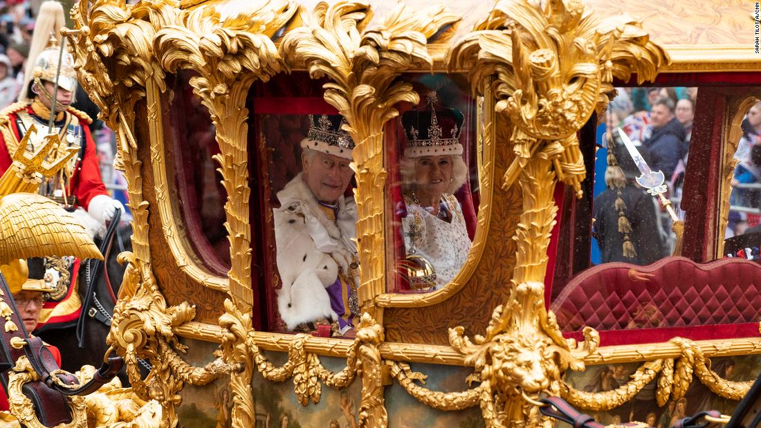 The Gold State Coach that carried the King and Queen &lt;a href=&quot;https://www.cnn.com/uk/live-news/king-charles-iii-coronation-ckc-intl-gbr/h_29ede4c8497c4ddfe0103e34a729b328&quot; target=&quot;_blank&quot;&gt;is incredibly heavy&lt;/a&gt;, weighing 4 tons. Because of its weight, it can travel only at a walking pace.