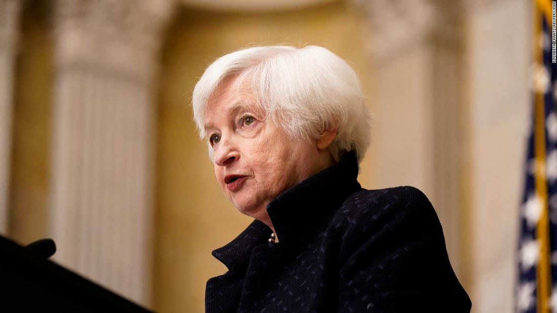 Fontes dizem que Janet Yellen pode precisar de mais fusões com CEOs de bancos