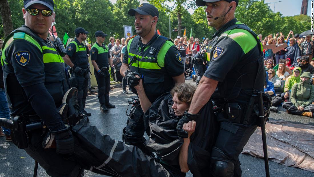 Dutch police arrest over 1,500 people at Extinction Rebellion protest in The Hague