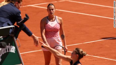 Ukraine&#39;s Marta Kostyuk (right) avoided shaking hands with Belarus&#39; Aryna Sabalenka after their first-round match at the French Open. 