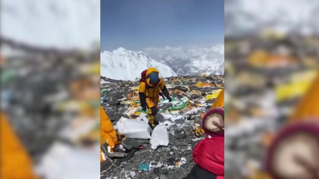 Reclamos por la basura que dejan en el monte Everest - CNN Video