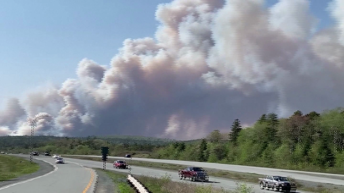 Advertencia de humo y neblina en EE.UU. por los incendios en Nueva