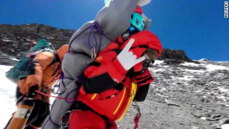 See 'almost impossible' rescue from Mt. Everest