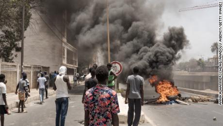 At least 9 killed in Senegal protests following opposition leader&#39;s jail sentence 