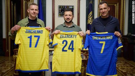 Ukrainian soccer star Oleksandr Zinchenko confronted by realities of war in first visit home since invasion 