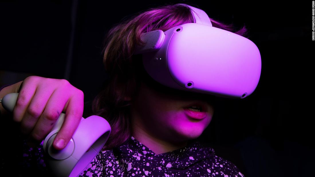 NextImg:Meta lowers the minimum age for its Quest headsets from 13 to 10