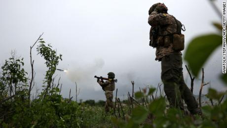 Early stages of Ukrainian counteroffensive &#39;not meeting expectations,&#39; Western officials tell CNN