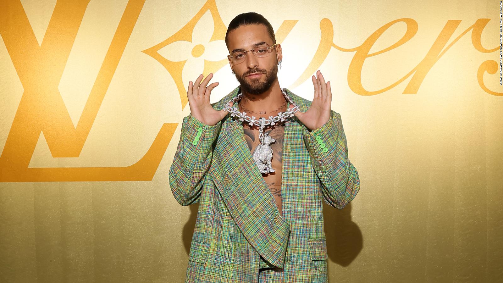 Así muestra Maluma su alegría al asistir al desfile Louis Vuitton de  Pharrell Williams - CNN Video