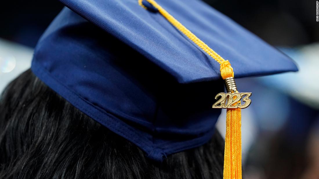 NextImg:Analysis: The pause on student loans is ending. That could be a storm cloud for the economy