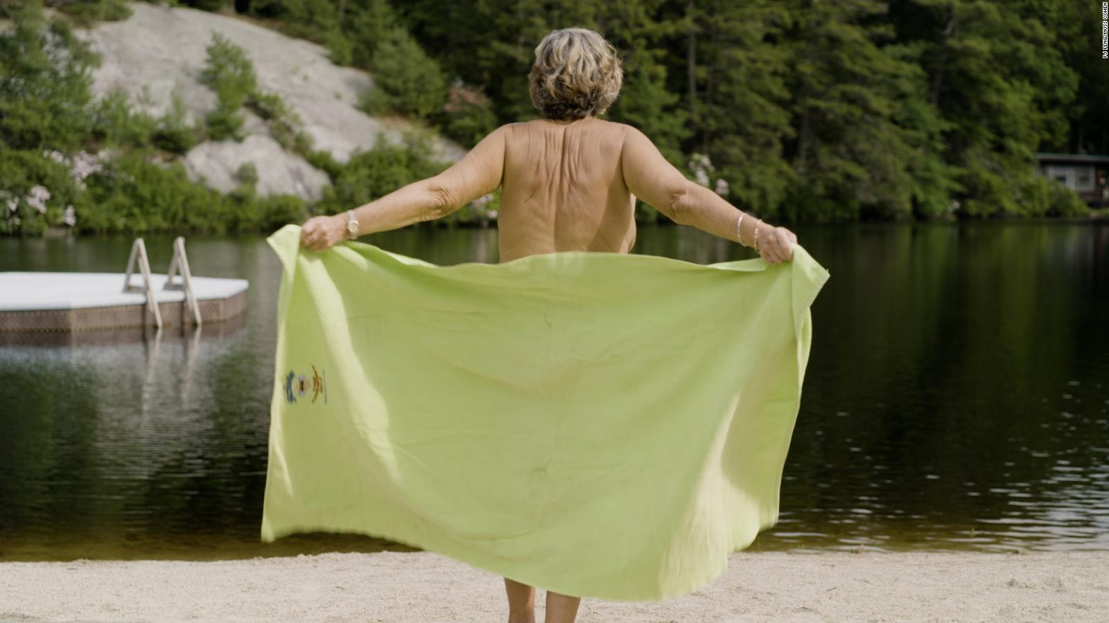 Nudist explains what you should definitely not do at a nude beach image