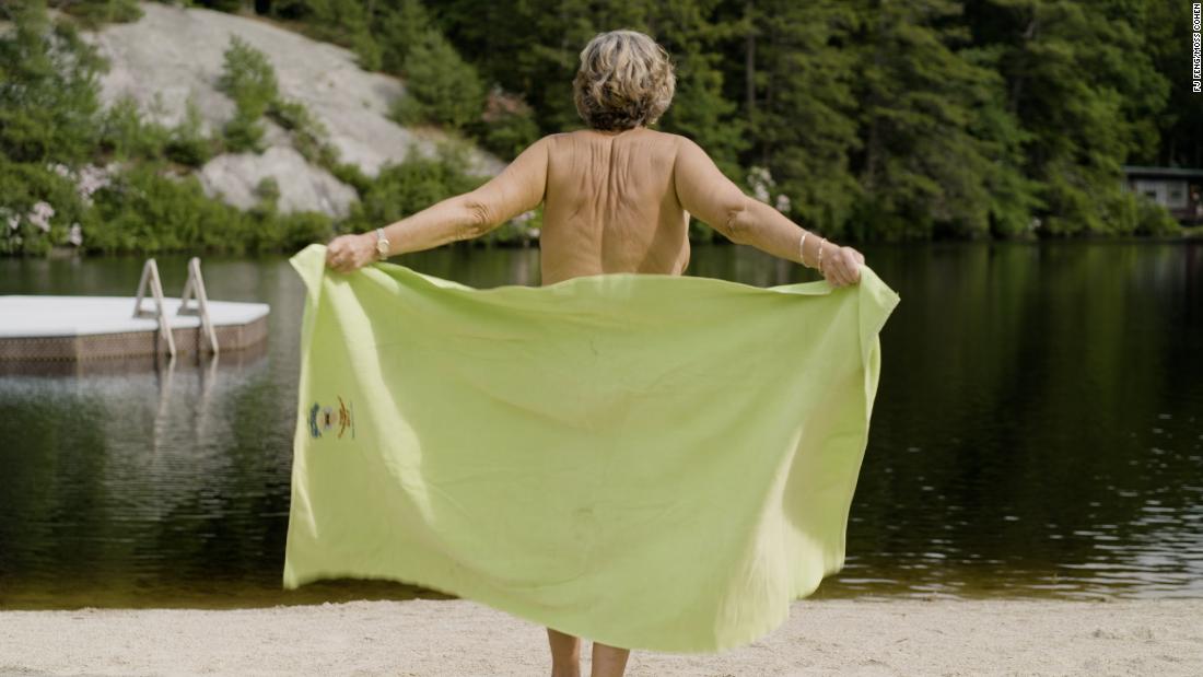 Nudist explains what you should definitely not do at a nude beach - CNN  Video