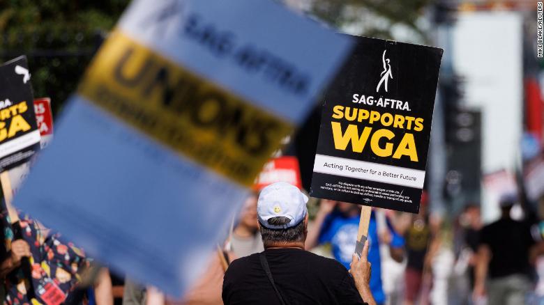 Actors union goes on strike after negotiations fail