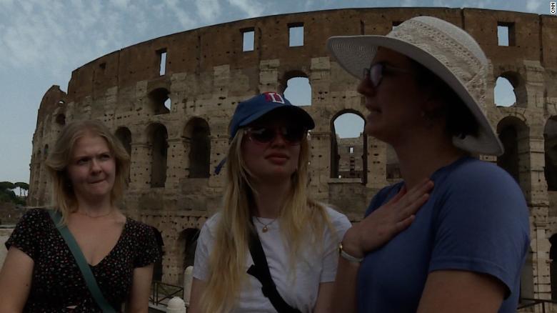 American tourists &#39;disappointed&#39; as extreme heat stops sightseeing in Rome