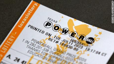 The $900 million Powerball jackpot&#39;s winning numbers have been drawn