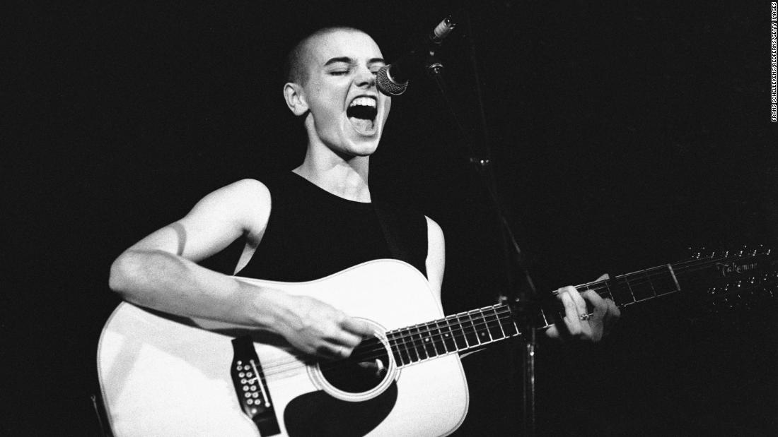 Sinéad O&#39;Connor performs in Utrecht, Netherlands, in 1988.
