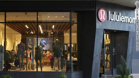 In Lululemon and Dollar General earnings, signs of a possible economic split
