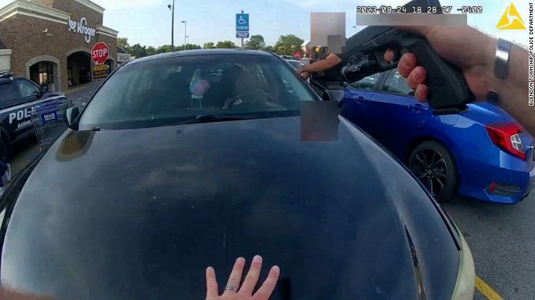 Bodycam: Pregnant woman accused of shoplifting shot by police
