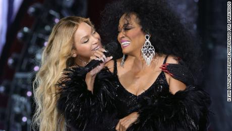 INGLEWOOD, CALIFORNIA - SEPTEMBER 04: (Editorial Use Only) (Exclusive Coverage) (L-R) Beyoncé and Diana Ross perform onstage during the &quot;RENAISSANCE WORLD TOUR&quot; at SoFi Stadium on September 04, 2023 in Inglewood, California. (Photo by Kevin Mazur/WireImage for Parkwood)