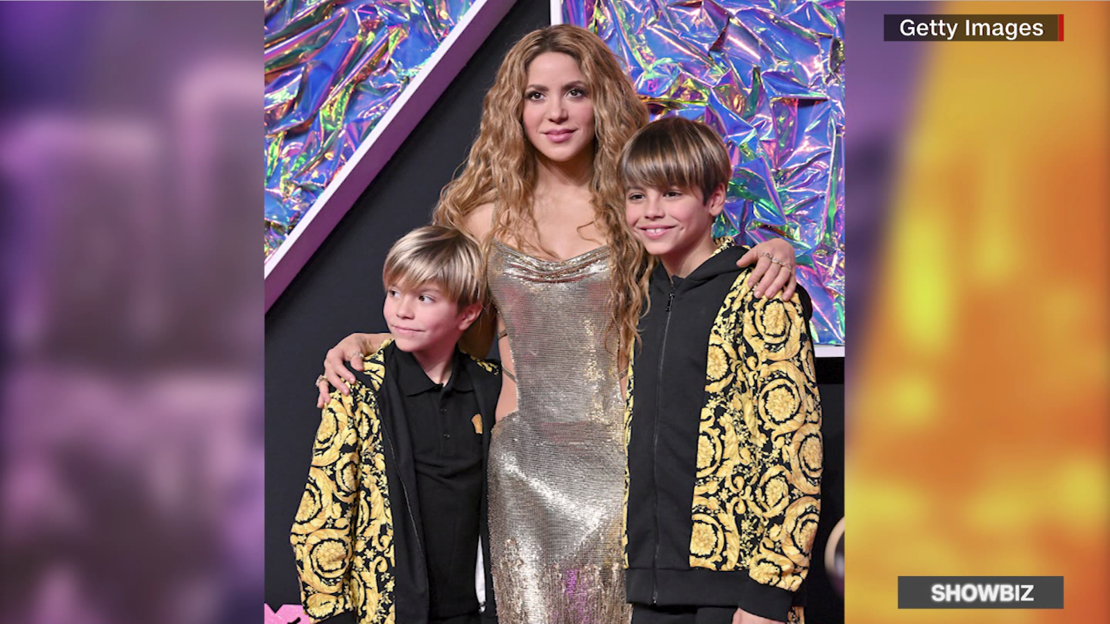 Shakira Brilla En La Alfombra De Los MTV 2023 Junto A Sus Hijos Milan Y ...