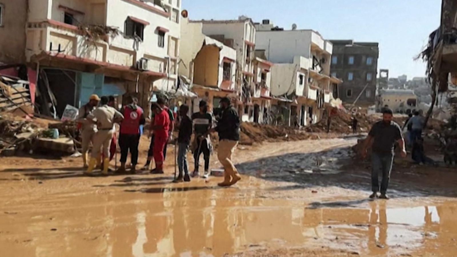 "Hay Cuerpos Por Doquier": Miles De Muertos En Las Inundaciones De ...