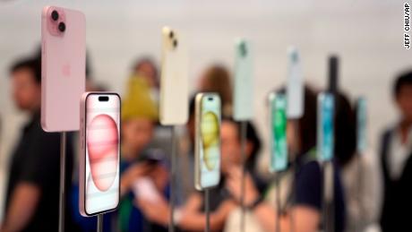 iOS 17 release: See what&#39;s new in iPhone features