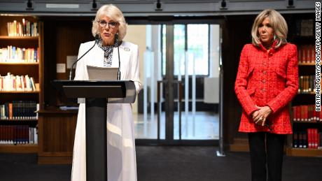 Queen Camilla delivers a speech next to French President&#39;s wife Brigitte Macron at the national library in Paris. 