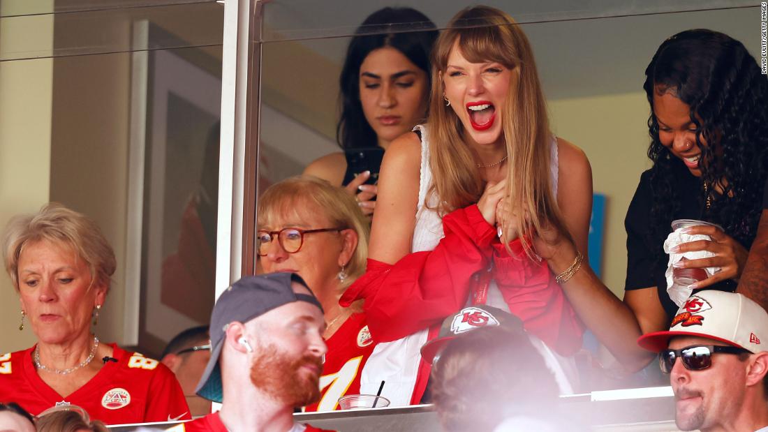 Grammy Award-winning singer Taylor Swift &lt;a href=&quot;https://www.cnn.com/2023/09/24/entertainment/taylor-swift-travis-kelce-chiefs-game/index.html&quot; target=&quot;_blank&quot;&gt;cheers on the Kansas City Chiefs&lt;/a&gt; from the family suite of Chiefs tight end Travis Kelce on September 24. Swift&#39;s show of support comes after weeks of speculation -- by various NFL broadcasters and the vast majority of Swifties -- that she and Kelce are dating. Swift had plenty to cheer about as the Chiefs beat the Chicago Bears 41-10.
