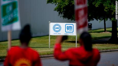 UAW strike cost GM $200 million in its first two weeks