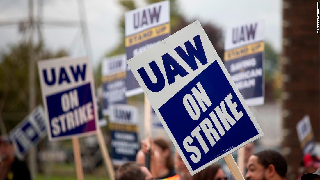 CNN Poll: Americans overwhelmingly side with autoworkers in ongoing union strike CNN.com – RSS Channel