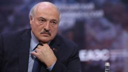 Le président biélorusse Loukachenko déclare qu'en armant l'Ukraine, les États-Unis « poussent » la Russie « vers l'utilisation » d'armes nucléaires