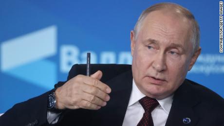 Putin banks on wavering support for Ukraine, amid a race against time