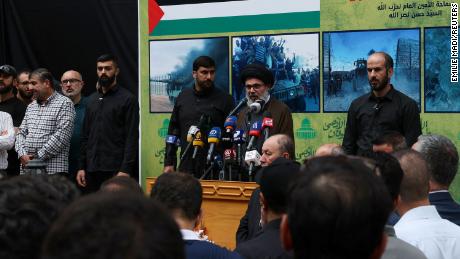 Hezbollah senior official Sayyed Hashem Safieddine speaks as supporters of Lebanon&#39;s Hezbollah  attend a rally in Beirut on October 8, 2023 to express solidarity with Palestinians.