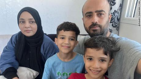 &#39;No safe area&#39;: CNN journalist details his family&#39;s desperate flight south from Gaza City
