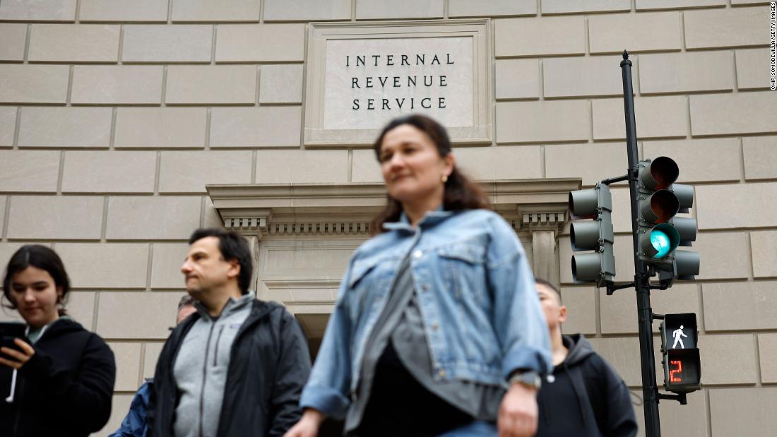 IRS plans to launch free tax filing pilot program in 13 states next year CNN.com – RSS Channel