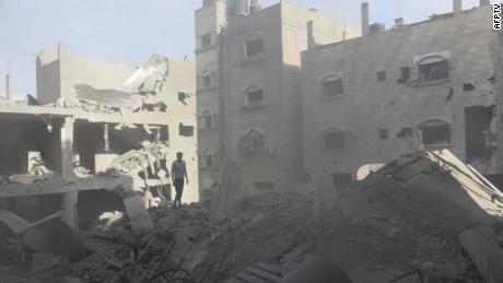 Video shows aftermath of Israeli airstrikes in Rafah
