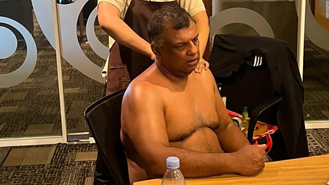 AirAsia chief Tony Fernandes criticized after posting shirtless massage photo on LinkedIn CNN.com – RSS Channel