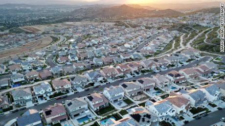 Mortgage rates advance toward 8%
