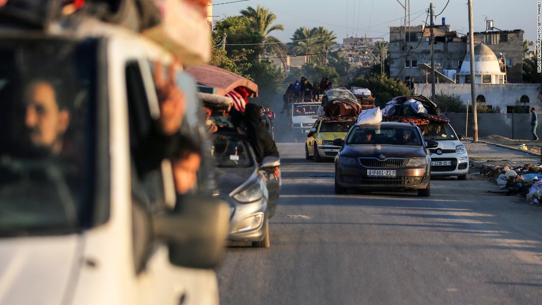 People leave for Rafah in southern Gaza on January 4, after fleeing central Gaza.