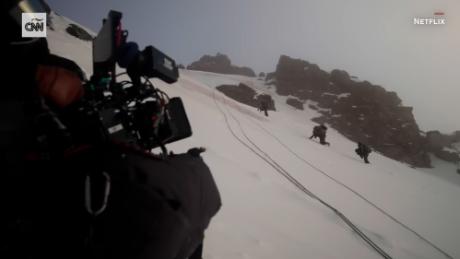Estos son los lugares donde se grabó La sociedad de la nieve para recrear  el milagro de los Andes - CNN Video
