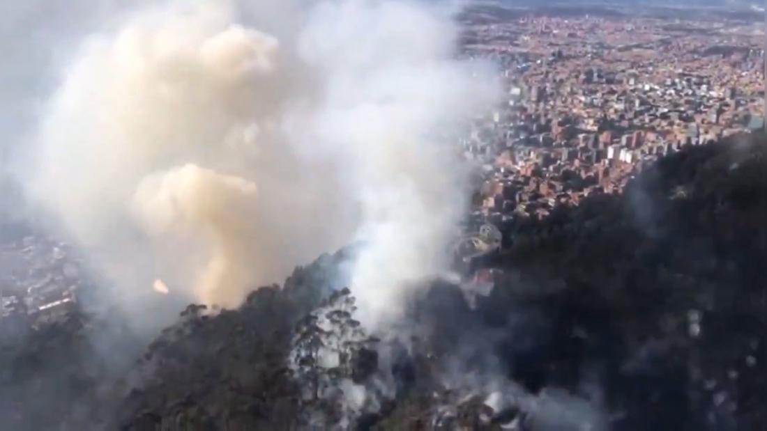 Impactantes imágenes de los incendios forestales que arrasan en