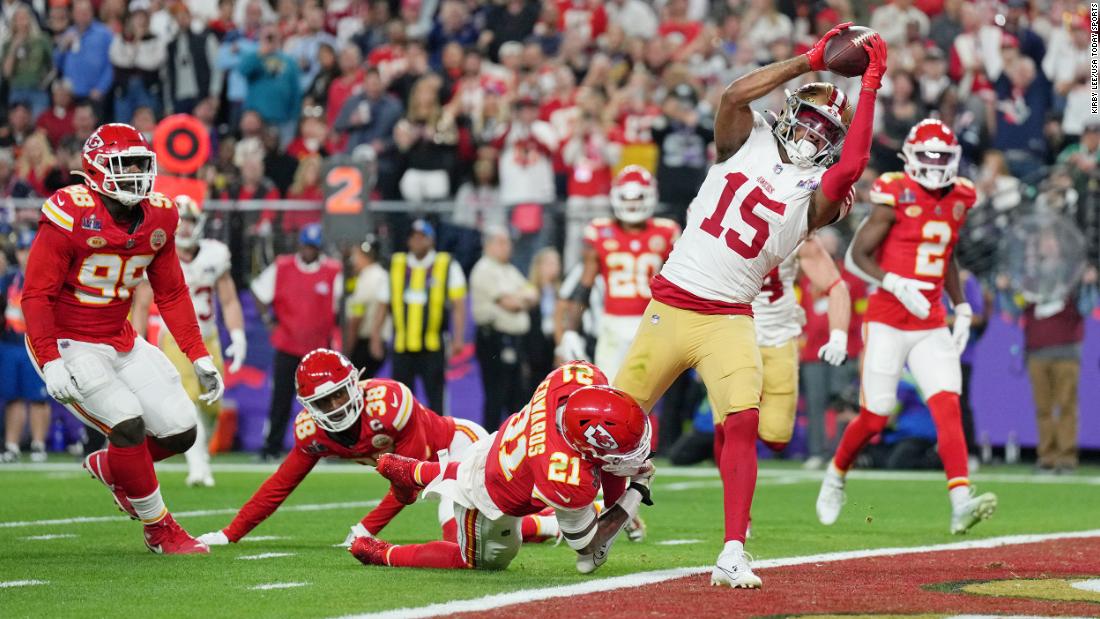 49ers wide receiver Jauan Jennings catches a 10-yard touchdown pass in the fourth quarter. The 49ers led 16-13 after the play. The extra point was blocked.