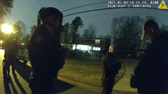 Police body cam footage shows swatting incident gemist? Kijk het hier.