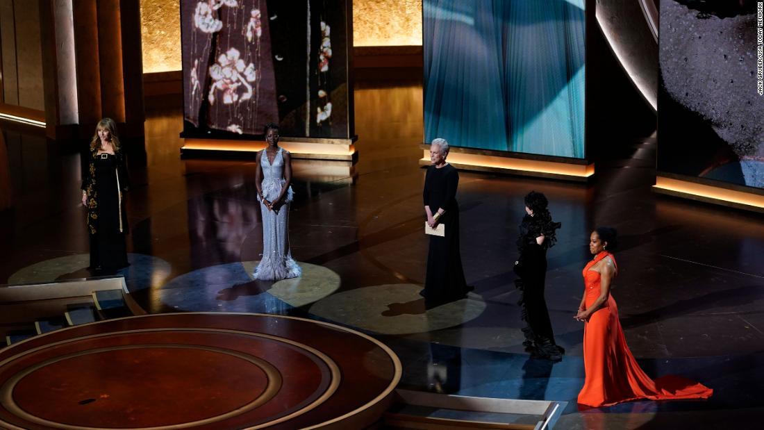 From left, Mary Steenburgen, Lupita Nyong&#39;o, Jamie Lee Curtis, Rita Moreno, and Regina King present the nominees for best supporting actress.