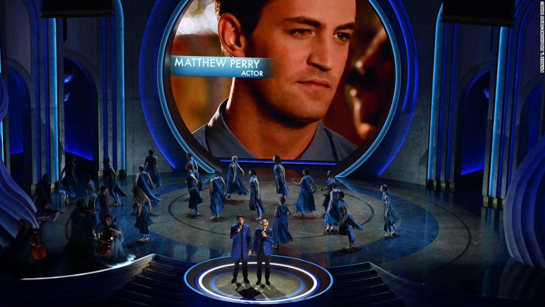 The late Matthew Perry is seen on screen during the annual &lt;a href=&quot;https://www.cnn.com/entertainment/live-news/oscars-academy-awards-03-10-24#h_464b02fd7803781350ac5cea2c07a8e2&quot; target=&quot;_blank&quot;&gt;In Memoriam segment&lt;/a&gt;, which pays tribute to those we have lost over the past year.